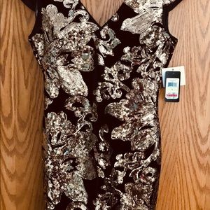 Women’s Dress Sz 4 black velvet gold sequin